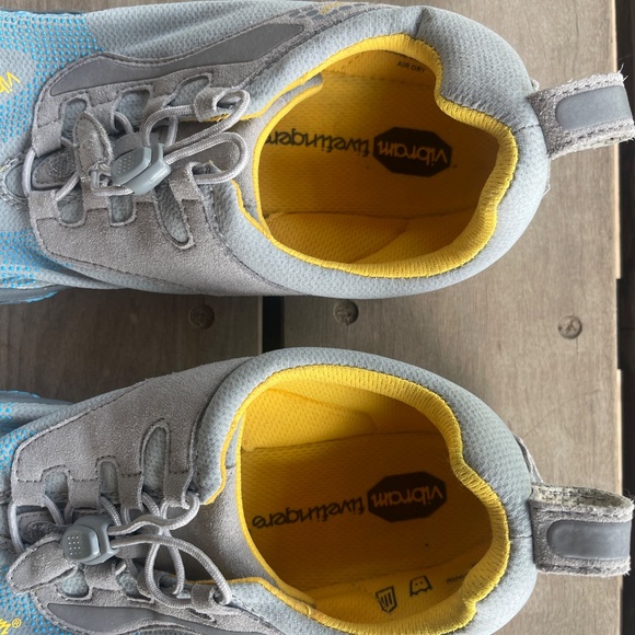Vibram Five Fingers Shoes Womens Gray Blue/Yellow Shoes size 41 EU - Picture 2 of 8